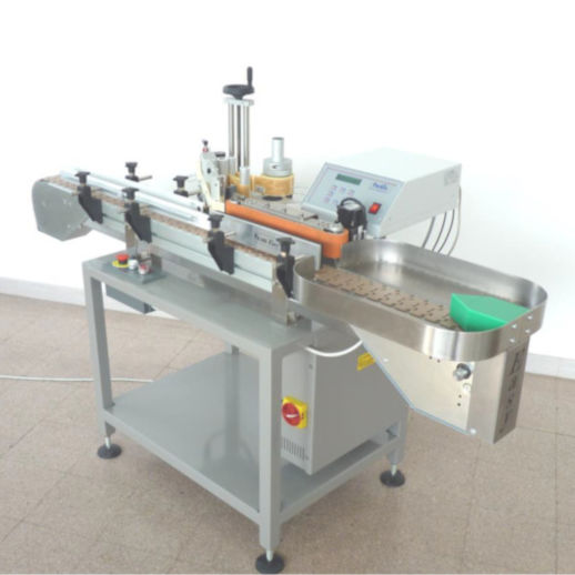 Machine d étiquetage automatique ET MultiGel Srl pour