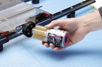 graisseur automatique multi-points pour glissi&egrave;res lin&eacute;aires  Simatec AG