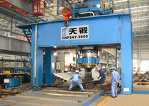 presse hydraulique de formage 6 000 - 30 000 kN Tianjin Tianduan Press Co.,Ltd.