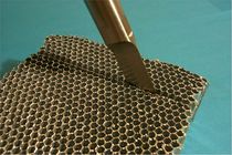 unit&eacute; de d&eacute;coupe &agrave; ultrasons pour mat&eacute;riaux composites  Dukane Intelligent Assembly Solutions