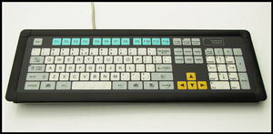 clavier encastrable / à touches mécaniques / 105 touches / sans dispositif de pointage