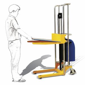 gerbeur électrique / à conducteur accompagnant / pour élévation / de positionnement
