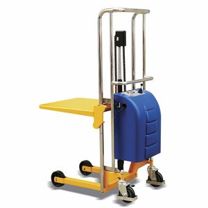 gerbeur semi-électrique / à conducteur accompagnant / avec plateforme