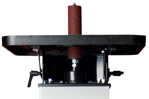ponceuse pour le bois / oscillante / à table basculante