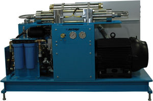 pompe à piston / à eau / pour machine de découpe au jet d'eau