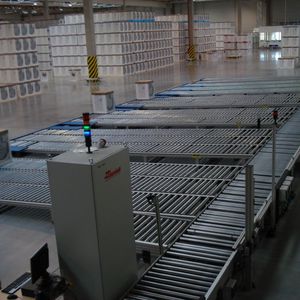 convoyeur à rouleaux / automatique / de manutention / de transport