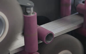 machine d'ébavurage pour tubes / pour profilés / automatique