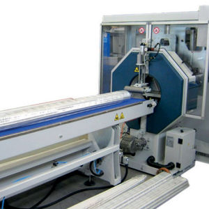machine de conditionnement automatique / contrôlée par PLC / sous film / pour tuyaux