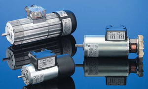 moteur CA / de tension / 230 V / avec frein DC