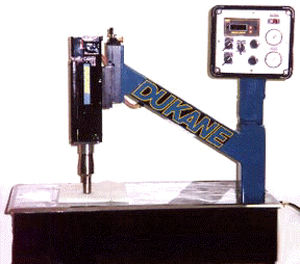 machine à coudre à ultrasons / programmable / de tissus