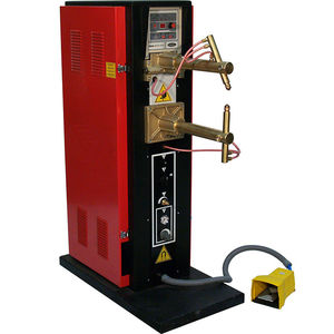 machine de soudage par points / triphasée / pneumatique / avec pédale