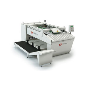 machine de pliage de tissus / manuelle / automatique / pour les serviettes