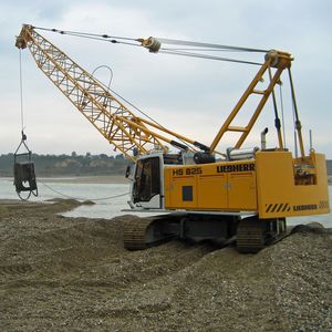 grue sur chenilles / à flèche / pour chantier / hydraulique