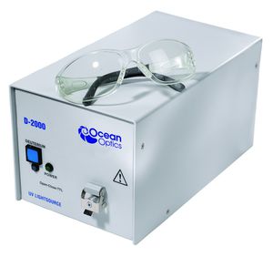 source lumineuse à lampe au deutérium / UV / compacte