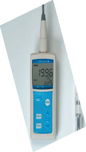 pH mètre portable / de laboratoire / avec afficheur LCD