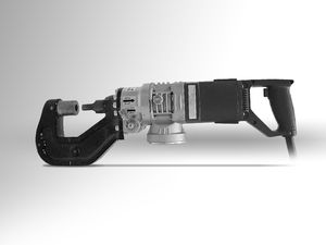 poinçonneuse à main / électrique / pour tôle