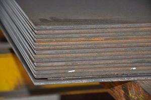 tôle en acier / laminé à chaud / de construction
