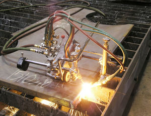 machine de découpe pour métal / par oxy-carburant / CNC / de chanfreinage