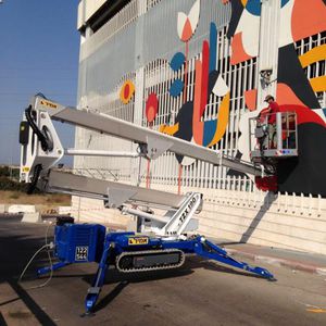 nacelle araignée sur chenilles / à roues / pour usage intérieur et extérieur / articulée