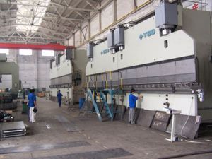 presse plieuse électrohydraulique / CNC