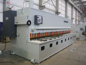 cisaille hydraulique / pour métal / pour tôle métallique / guillotine