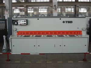 cisaille hydraulique / pour métal / guillotine