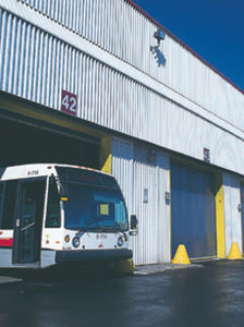 porte à enroulement / de hangar / industrielle / rapide