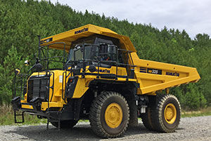 tombereau rigide / diesel / pour mine et carrière