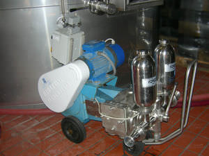 pompe pour produits chimiques / électrique / à piston / industrielle