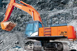 pelleteuse lourde / sur chenilles / Tier 2 / pour chantier de construction