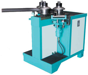 cintreuse hydraulique / de profilés / à 3 galets moteurs / multiaxe