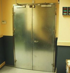 portes battantes / pour chambres froides / industrielles / en acier inoxydable