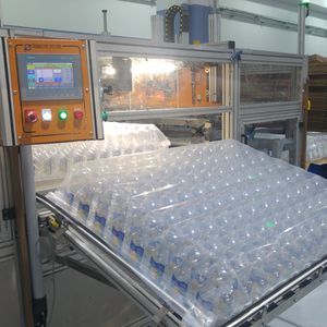 ensacheuse horizontale / pour bouteilles / à haute vitesse / à servomoteur