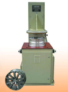 ébavureuse pour jantes / automatique