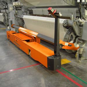 chariot de manutention / en métal / porte-bobine / sur batterie