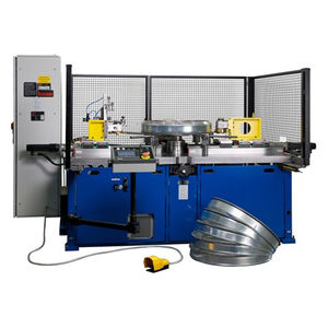 machine de bordage pour raccord de conduit de ventilation