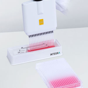 réservoir de réactif jetable / pour pipette multicanaux