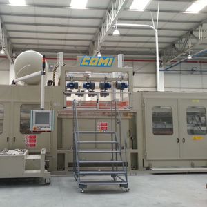 thermoformeuse de plaques / pour la production de réfrigérateurs / entièrement automatique / industrielle