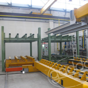 four de traitement thermique / à tapis / électrique / à gaz