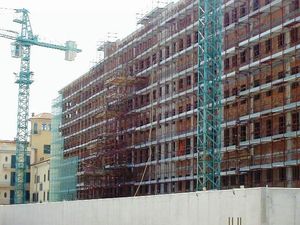 échafaudage fixe / modulaire / de façade