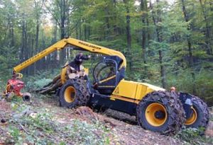 abatteuse forestière sur pneus
