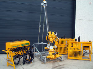 foreuse d'exploration / fixe / rotative / hydraulique