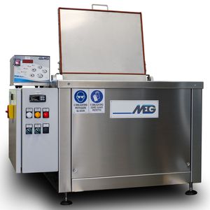 machine de nettoyage à ultrasons / automatisée