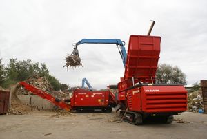 déchiqueteur à 1 arbre / pour le bois / mobile