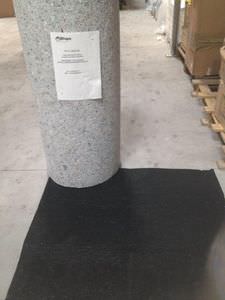 absorbant feuille / rouleau / d'hydrocarbure / à eau