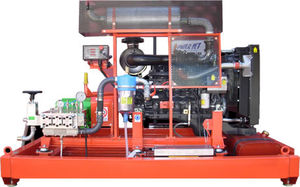 nettoyeur à eau / à moteur thermique / mobile / stationnaire