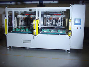 machine de soudage à ultrasons / automatique