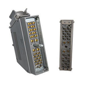 connecteur combiné / d'alimentation électrique / de données / coaxial