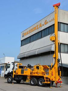 foreuse de puits / sur camion / rotative / à moteur diesel