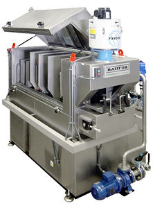 machine de lavage à chaud / à jets d'eau / à solvant / à eau